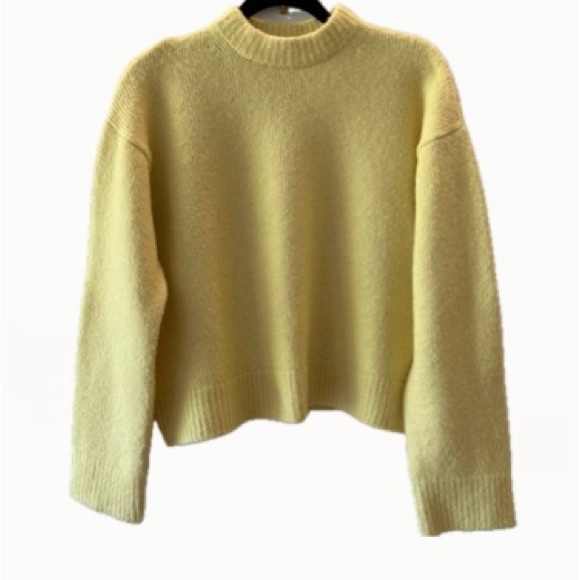 Sweaters - ZARA | Women’s Yellow Sweater (sizeS)